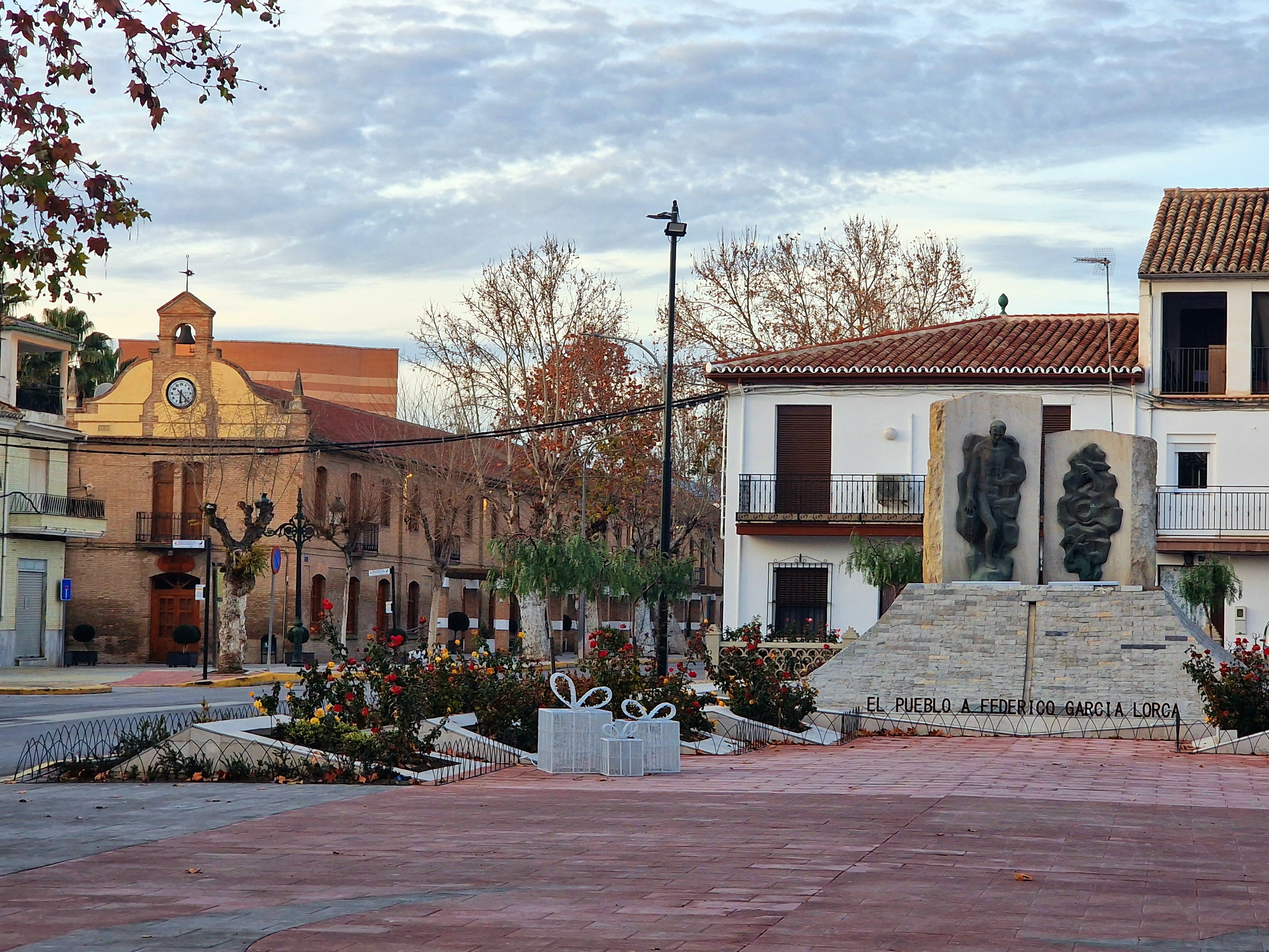 Fuente Vaqueros — illustration