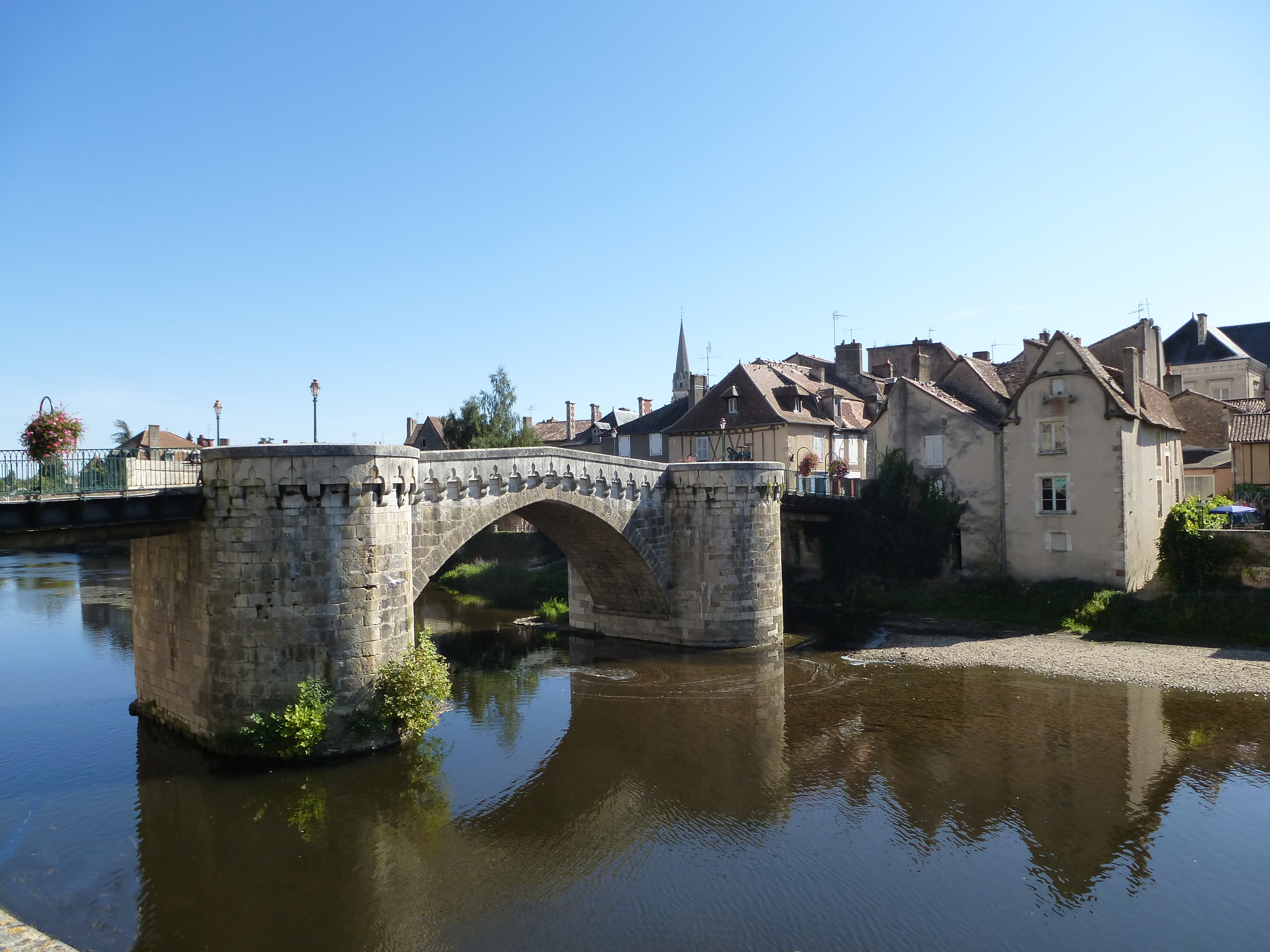 Montmorillon — illustration