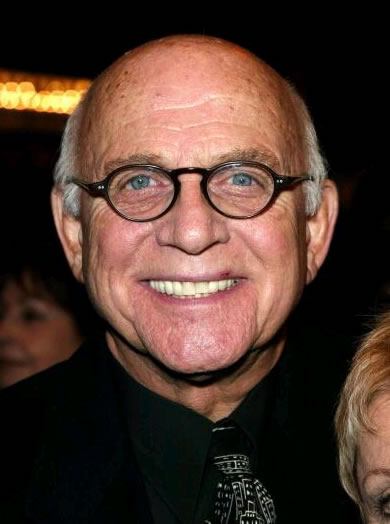 Gavin  MacLeod
