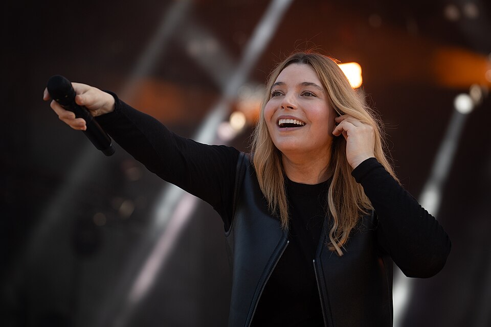 Samanta Maria Cotta Eckert Santa